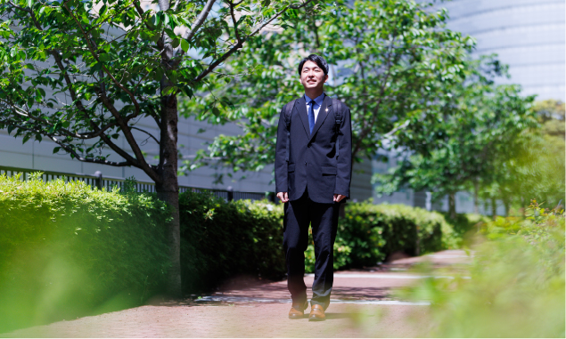 <p>セールスではなく、課題解決に向けて<br />
モノづくりに関われる面白さ</p>