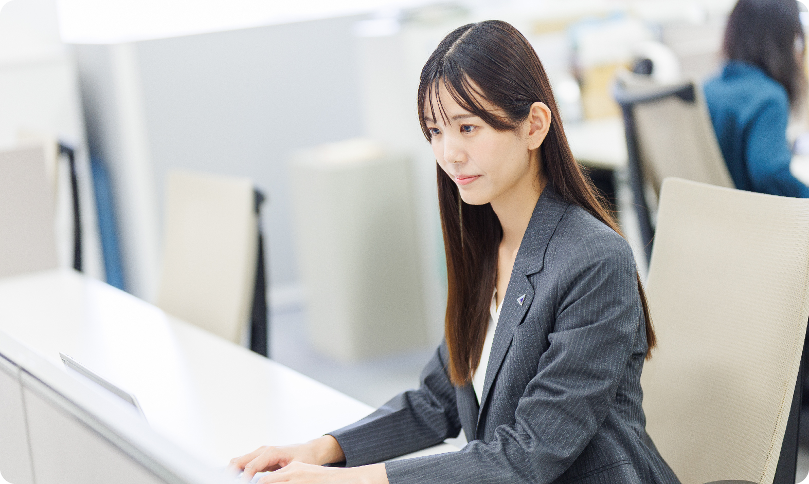 <p>「人の良さ」と「働きやすさ」が<br />
入社の決め手でした</p>