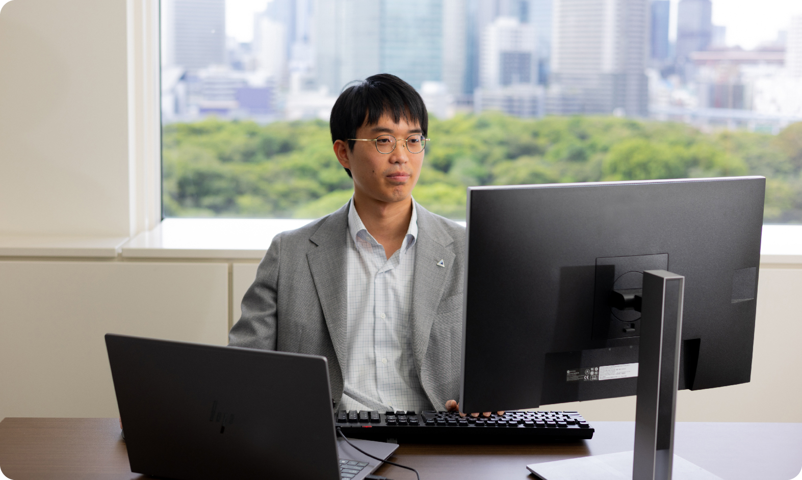 <p>ゼロから開発に関わるから<br class=